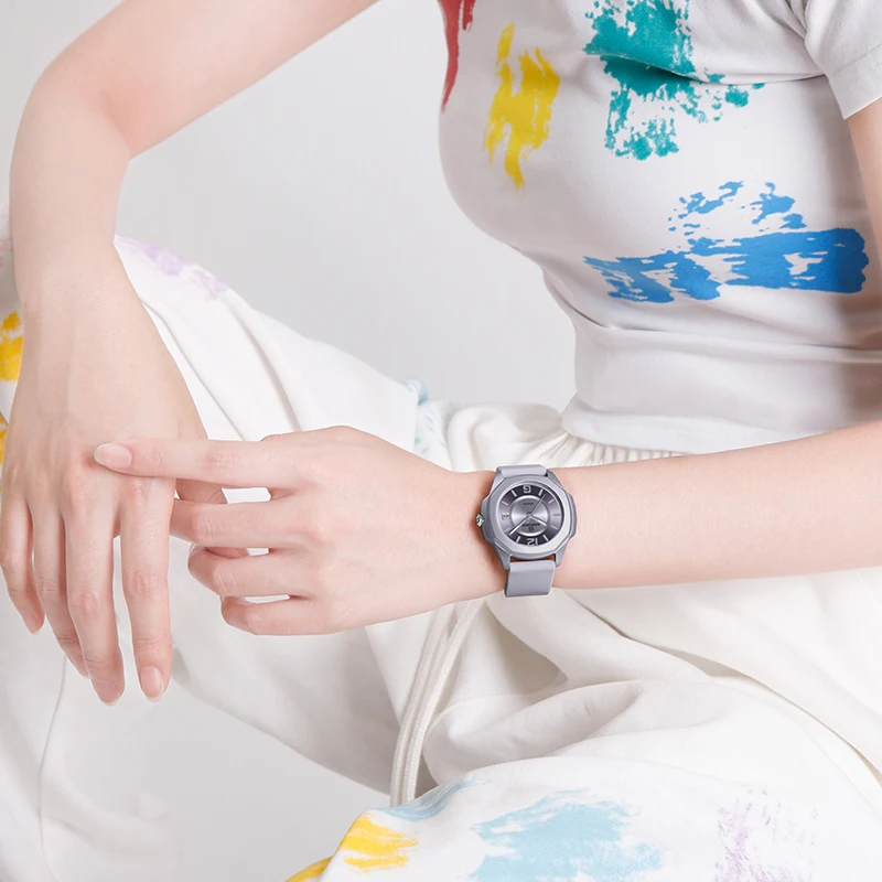NAVIFORCE 7107 Watch for Women - đánh giá và giá Silicone Band Women